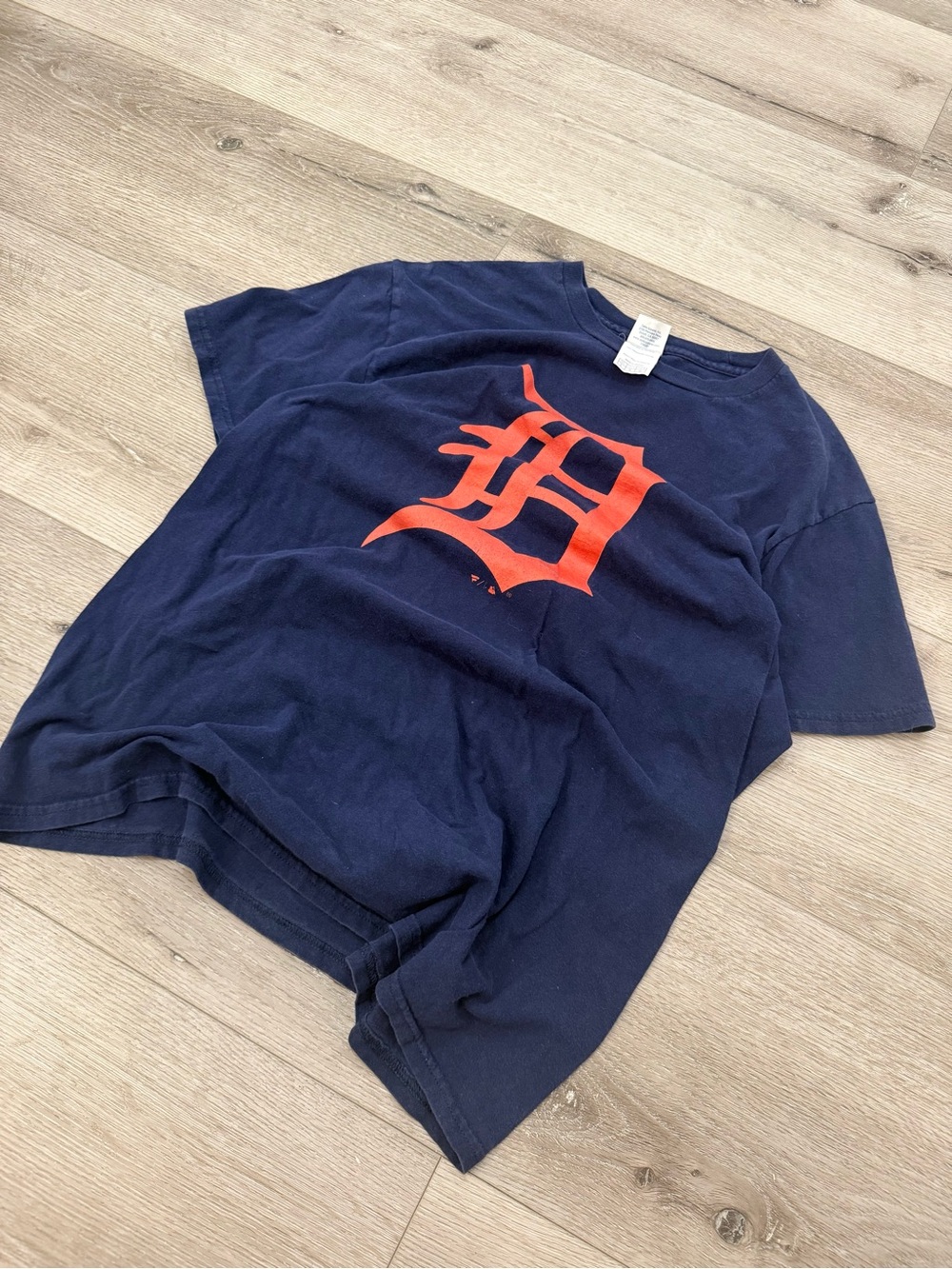 Detroit Tigers Men's T-Shirt Size Large Vintage 2000s MLB Baseball